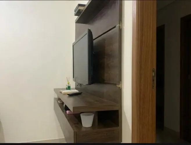 painel de TV COM TELEVISAO