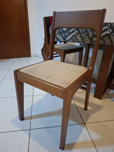 Mesa madeira 4 cadeiras