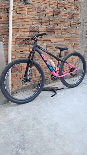 Bike aro 29 GTI seminovo em bom estado de uso e conservação...