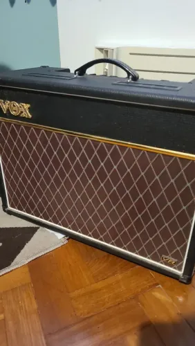Amplificador Vox Ac 15 VR