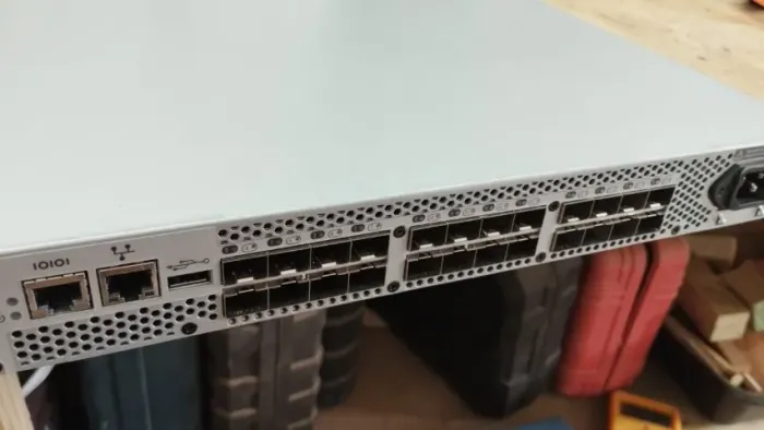 Huawei OceanStor SNS2124 - Switch SAN Fibre Channel 24 Portas