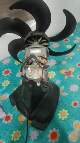 Ventilador funcionando só está sem os acessórios