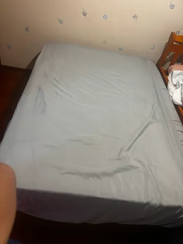 Doa-se cama de casal 