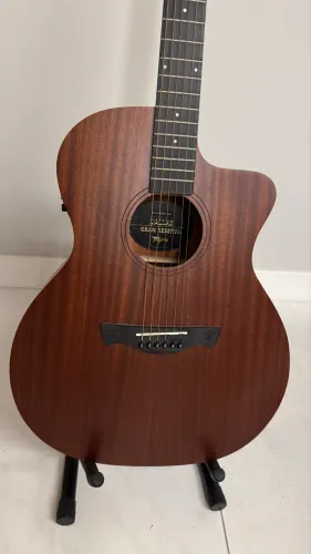 Violão aço Tajima Dallas Open Latin marrom super novo com suporte 