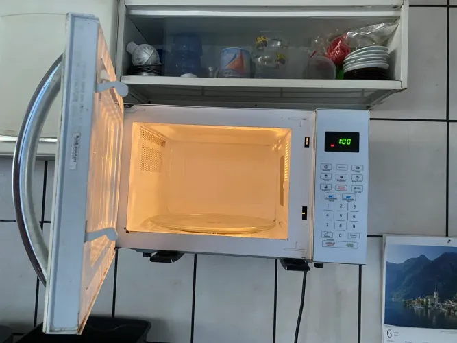 Microondas 32L COM DEFEITO