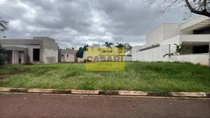 Terreno 600mts Cond. Flora Ville