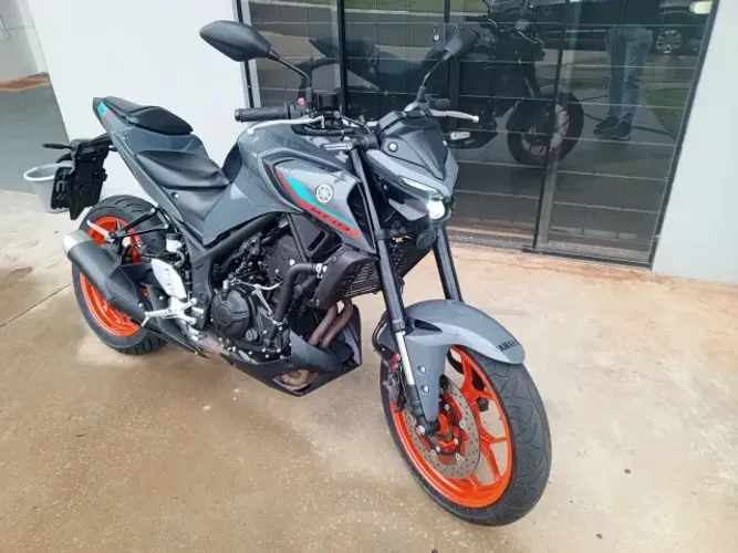 OPORTUNIDADE: YAMAHA MT-03 ABS EM ÓTIMO ESTADO!