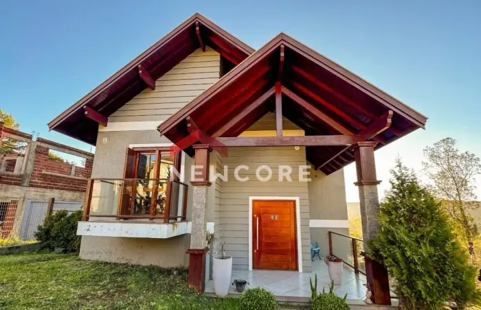 Casa em Rua Goiabeira - Carniel - Gramado/RS