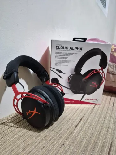 Headset Gamer HyperX Cloud Alpha - Completo (Caixa, Cabos e Microfone)