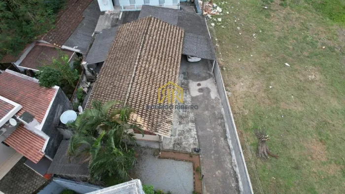 Construa seu edificio neste terreno prox. á UFSC
