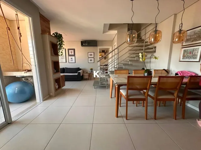 Duplex de 3 dormitórios em Coqueiros