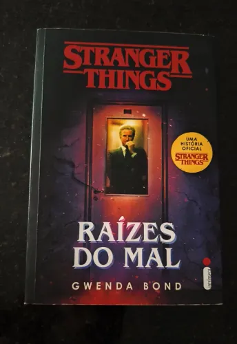Livro Stranger Things