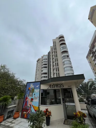 Alugo lindo apartamento de 4 quartos semi mobiliado na agronômica 