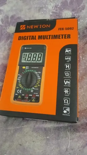 Vendo multimetro com capacimetro
