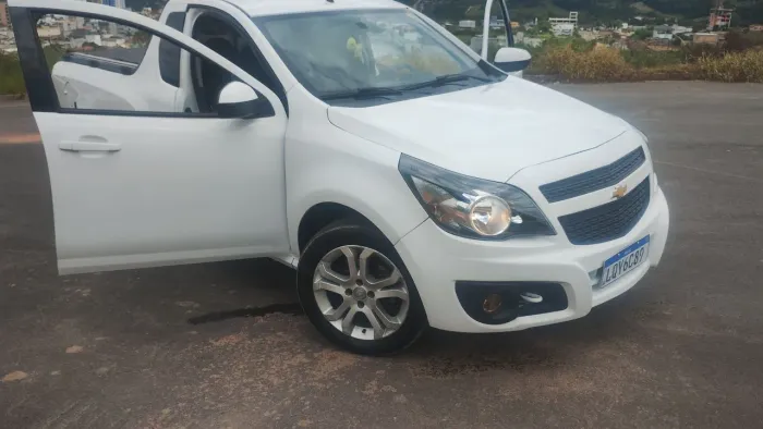 Chevrolet Montana Sport 1.4 Econoflex 8V 2P 2014