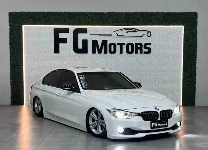 BMW 320I A 2.0 Turbo/activeflex 16V 184cv 4P 2014