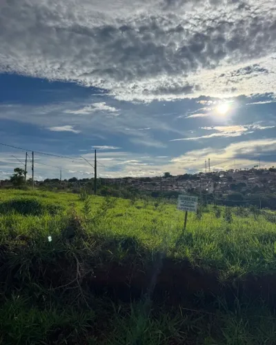 Vendo Lote no Juquinha Sobrado - Ibá MG