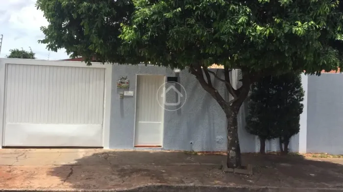 CASA COM PISCINA E ÁREA GOURMET NA MATA DO JACINTO