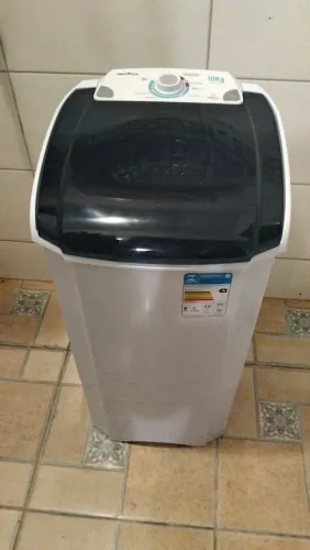 Vendo tanquinho de lavar roupa Britânia 10 kg semi novo