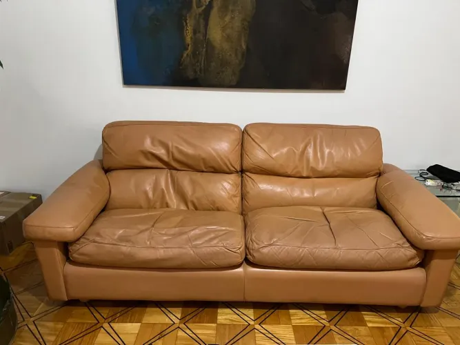 Sofá de couro italiano