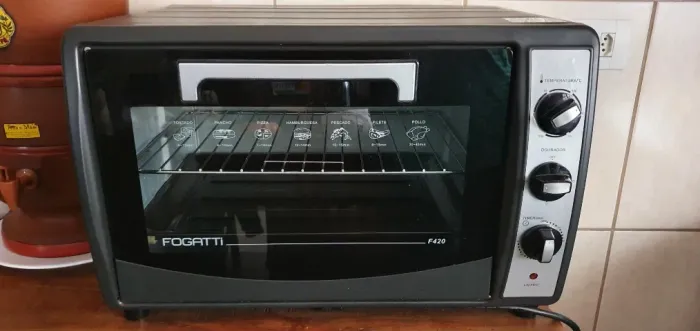 Forno elétrico Fogatti 42 litros.