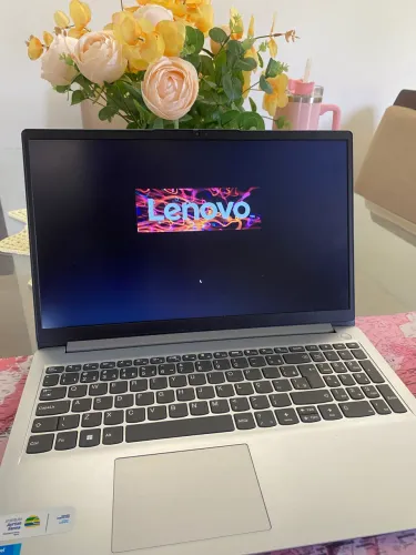 Notebook Lenovo 