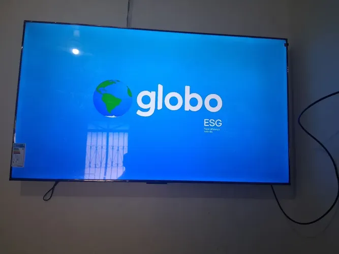 TV 65 polegadas nova na garantia