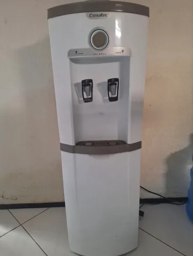 Gelágua Esmaltec 