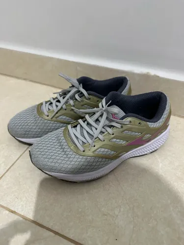Tenis mizuno