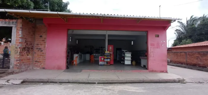 Vendo ponto comercial com casa ACEITO TROCA