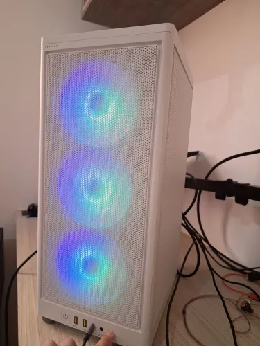 Desktop ITX ARGB branco completo