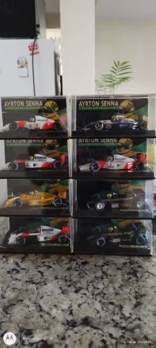 MINIATURAS COLECIONAVEIS AIRTON SENNA