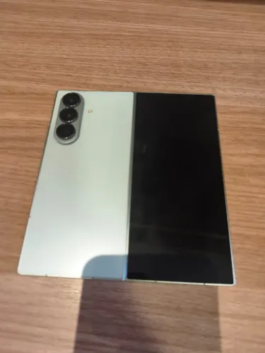 Galaxy Z Fold 7 512Gb - perfeito pouquissimo uso, CX e NF