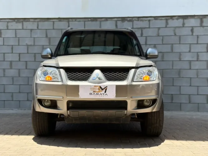 Mitsubishi Pajero TR4 2.0 Flex 16V 4X2 Mec. 2013