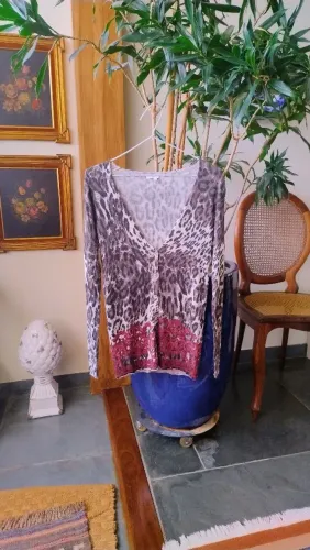 Cardigan Le Lis Blanc Animal Print e Floral