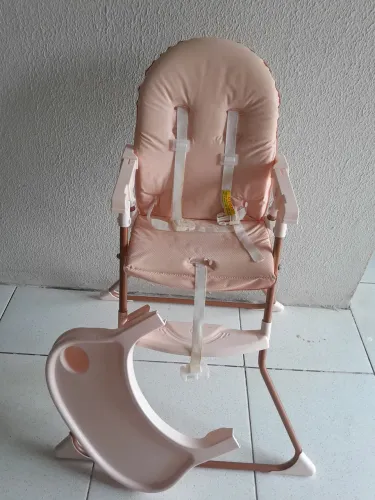Cadeirinha de alimentação