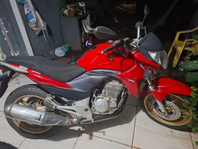 Cb 300