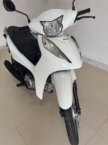 Biz 125 ES 2025