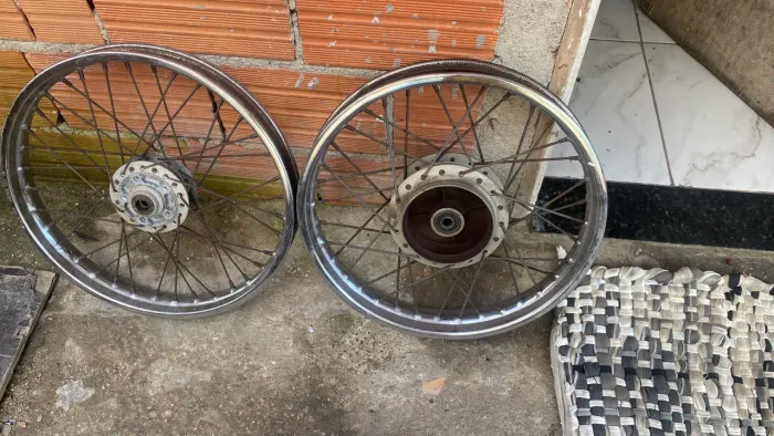 Vendo duas roda freio a disco
