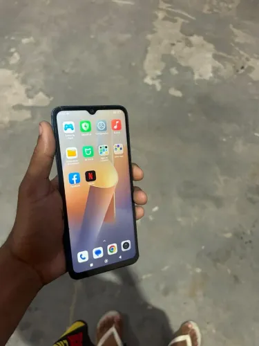 REDMI 12C + CARREGADOR