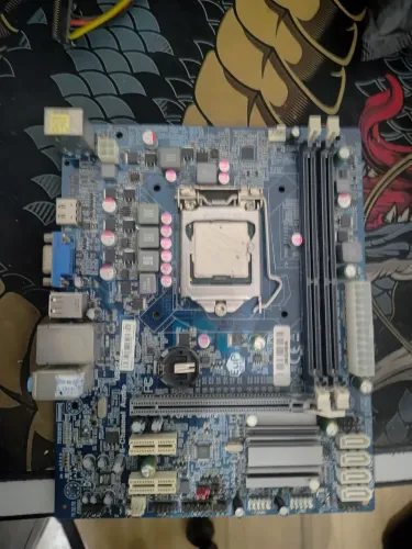 Vendo placa mae lga 1155 não funciona +processador  i3 2600 100%