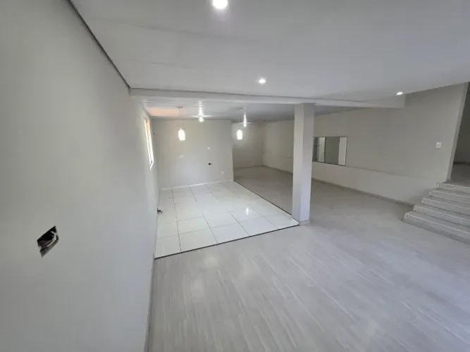 Ponto comercial/Loja/Box para aluguel tem 160 metros quadrados