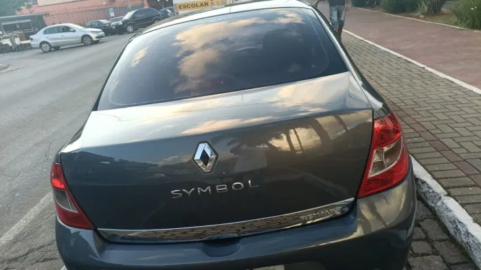 Renault Symbol Expression Hi-flex 1.6 16V 4P 2011