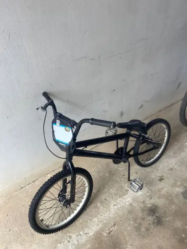 Troco ou vendo Mônaco Black Jack Aro 20. 