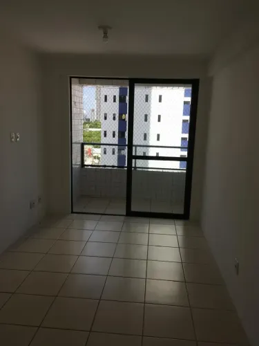 Imóvel para aluguel tem 56 metros quadrados com 2 quartos em Torre - Recife - PE