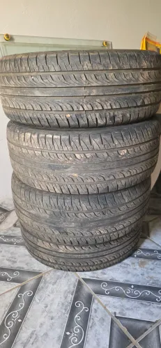 Pneu 225/55/R17