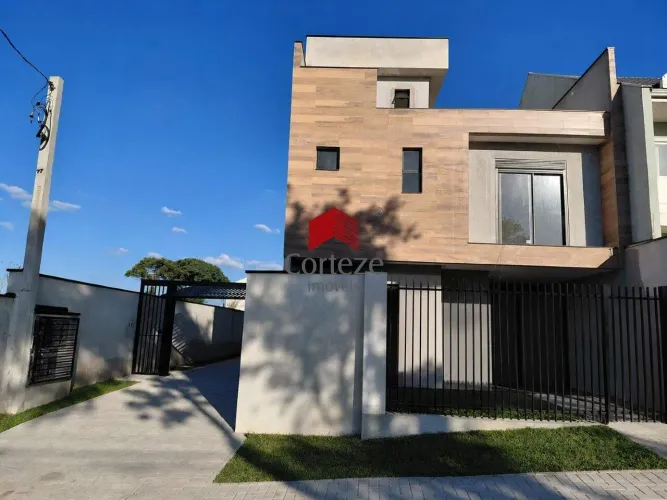Sobrado em condomínio com 144,88m² 3 quartos, à venda, no bairro Novo Mundo em Curitiba