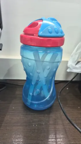 Copo infantil de transição