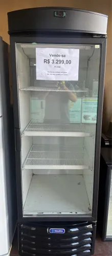 Cervejeira Expositor de Bebidas 550L