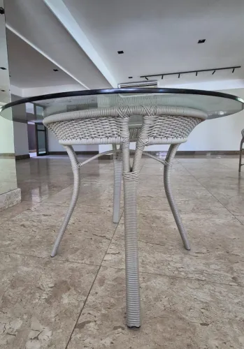 Conjunto mesa com cadeiras